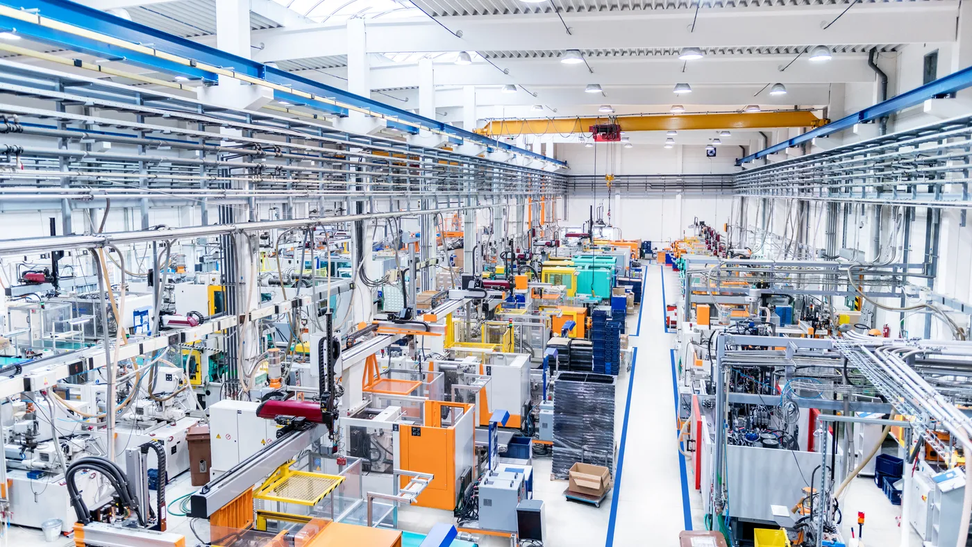 Smart Factories and Digitalization in Manufacturing - KnowledgeBoats